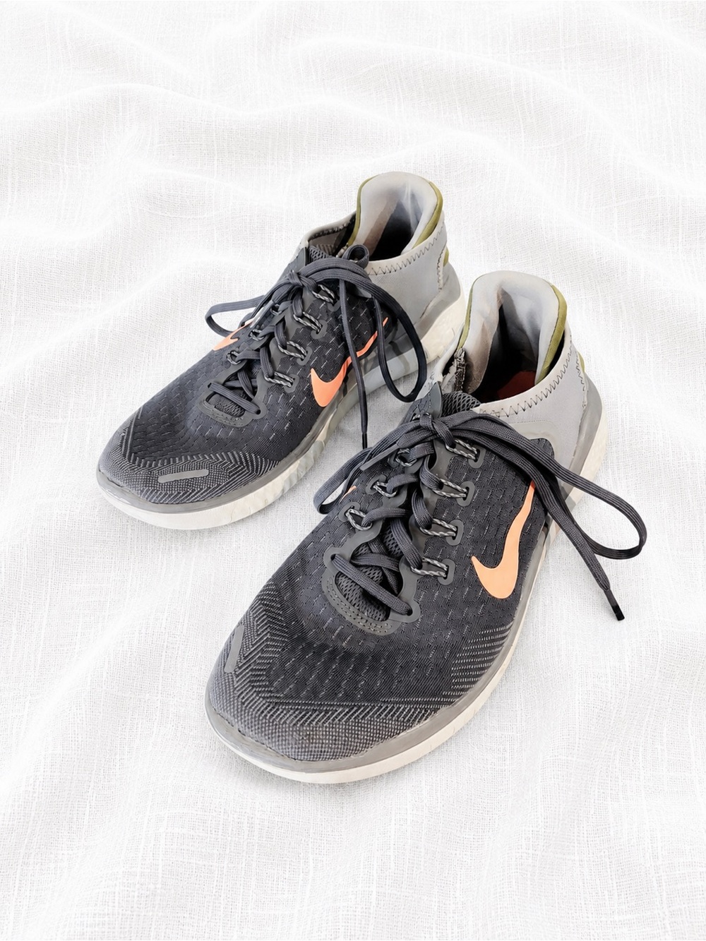 Nike Free RN 2018 Men’s Size 10.5 Grey Orange Running Shoes 942837-005